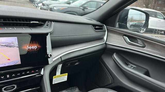 new 2026 Jeep Grand Cherokee car, priced at $49,850