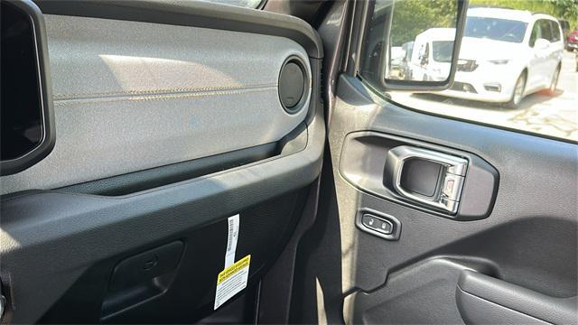 new 2025 Jeep Wrangler car, priced at $44,539