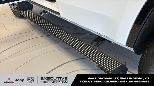 new 2026 Jeep Grand Wagoneer car, priced at $79,549