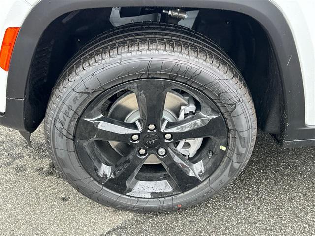 new 2025 Jeep Grand Cherokee L car, priced at $48,486