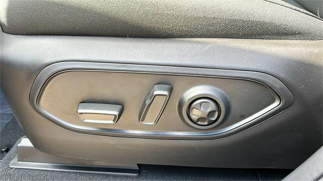 new 2025 Jeep Grand Cherokee car, priced at $41,920