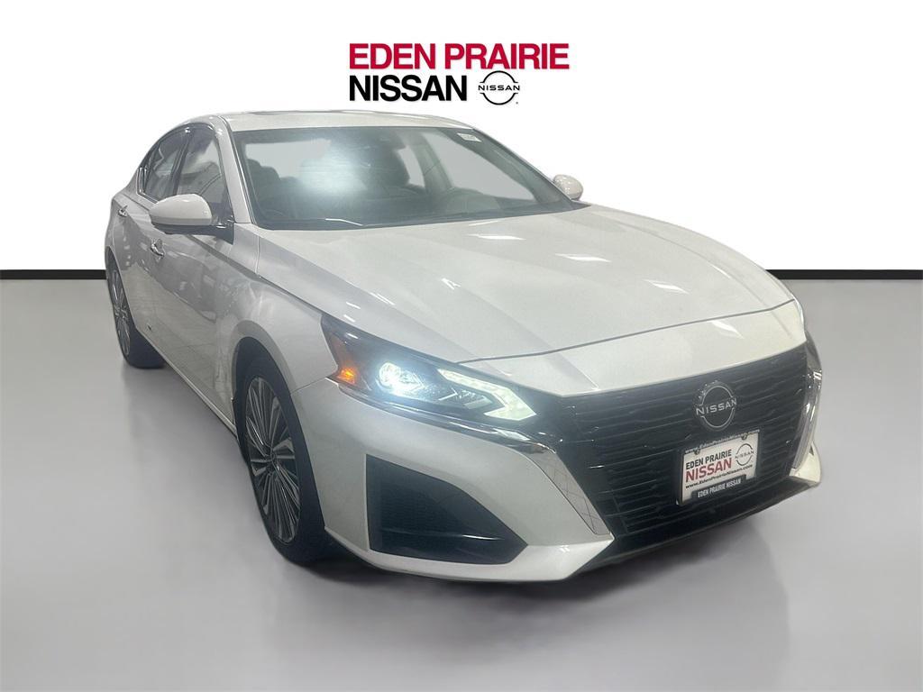 used 2024 Nissan Altima car, priced at $24,290