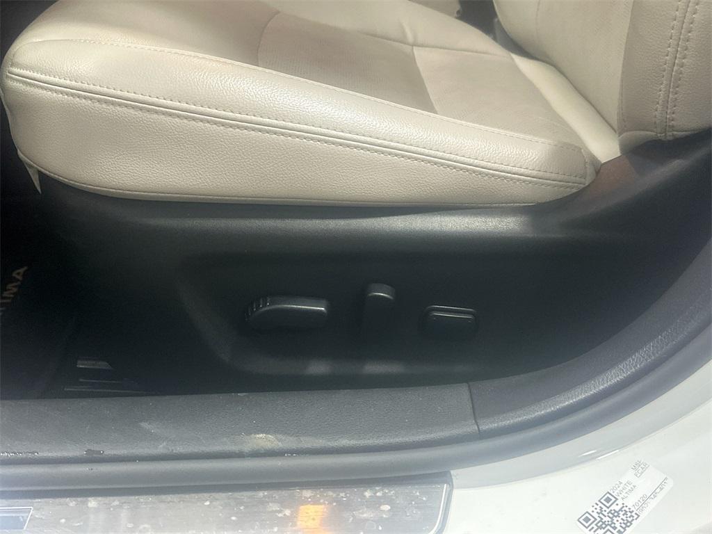 used 2024 Nissan Altima car, priced at $24,290