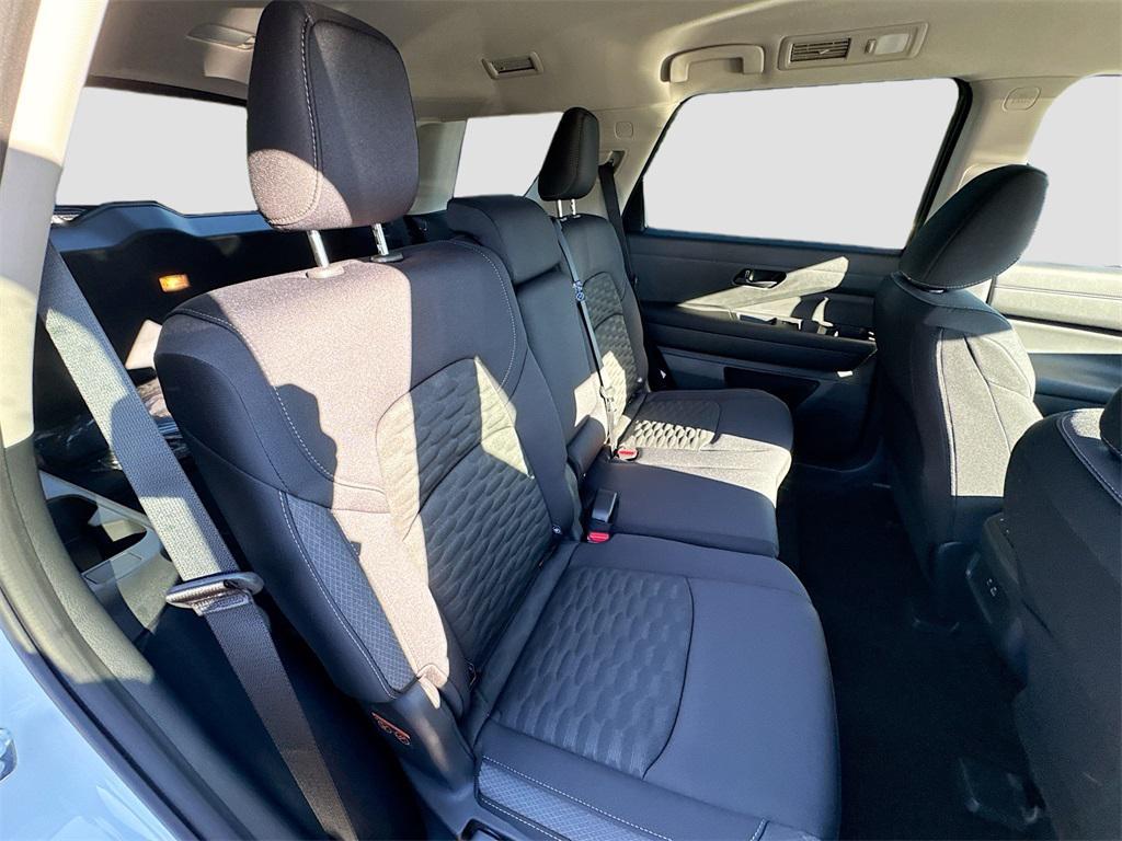 new 2025 Nissan Pathfinder car, priced at $37,278