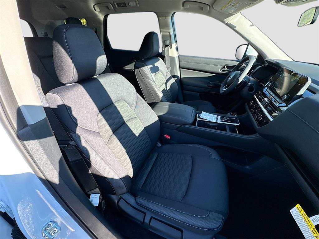 new 2025 Nissan Pathfinder car, priced at $37,278