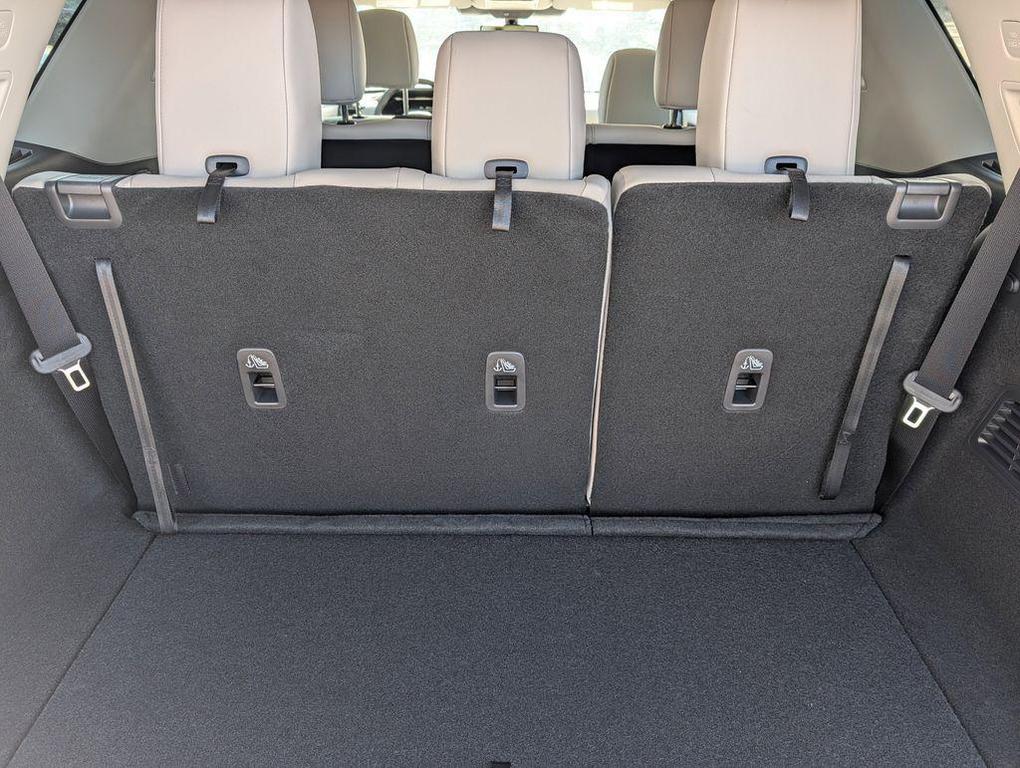 new 2026 Nissan Pathfinder car, priced at $40,634
