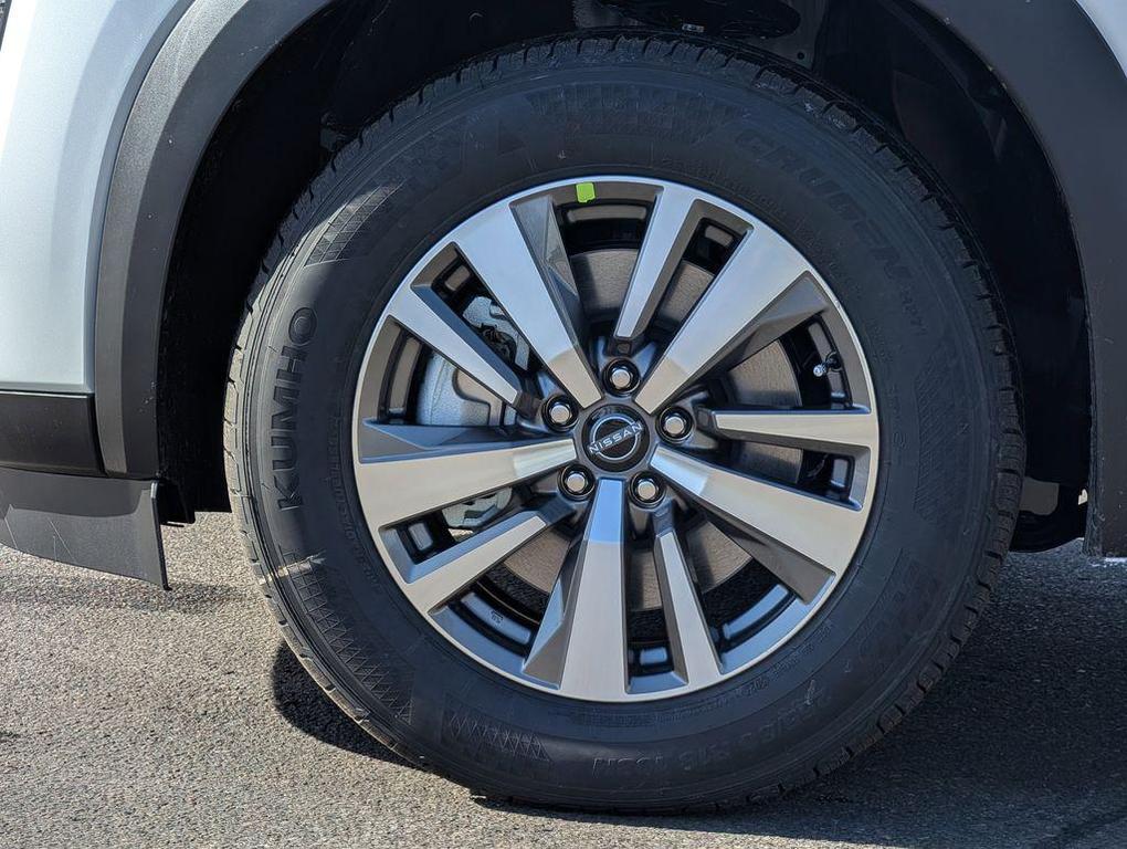 new 2026 Nissan Pathfinder car, priced at $40,634