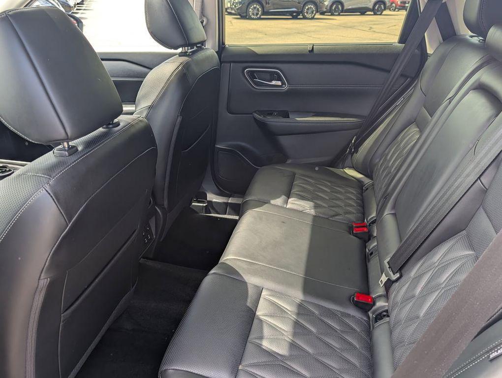used 2024 Nissan Rogue car, priced at $31,097