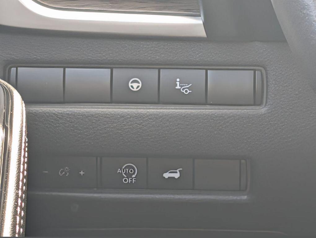 used 2024 Nissan Rogue car, priced at $31,097