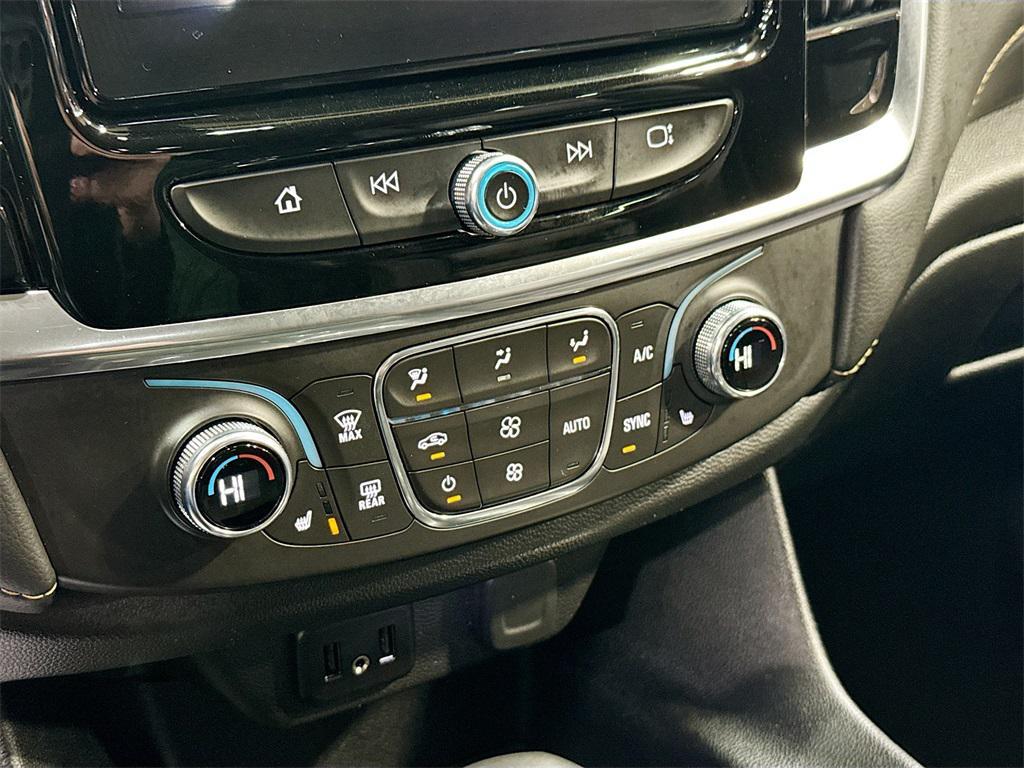 used 2021 Chevrolet Traverse car, priced at $19,489