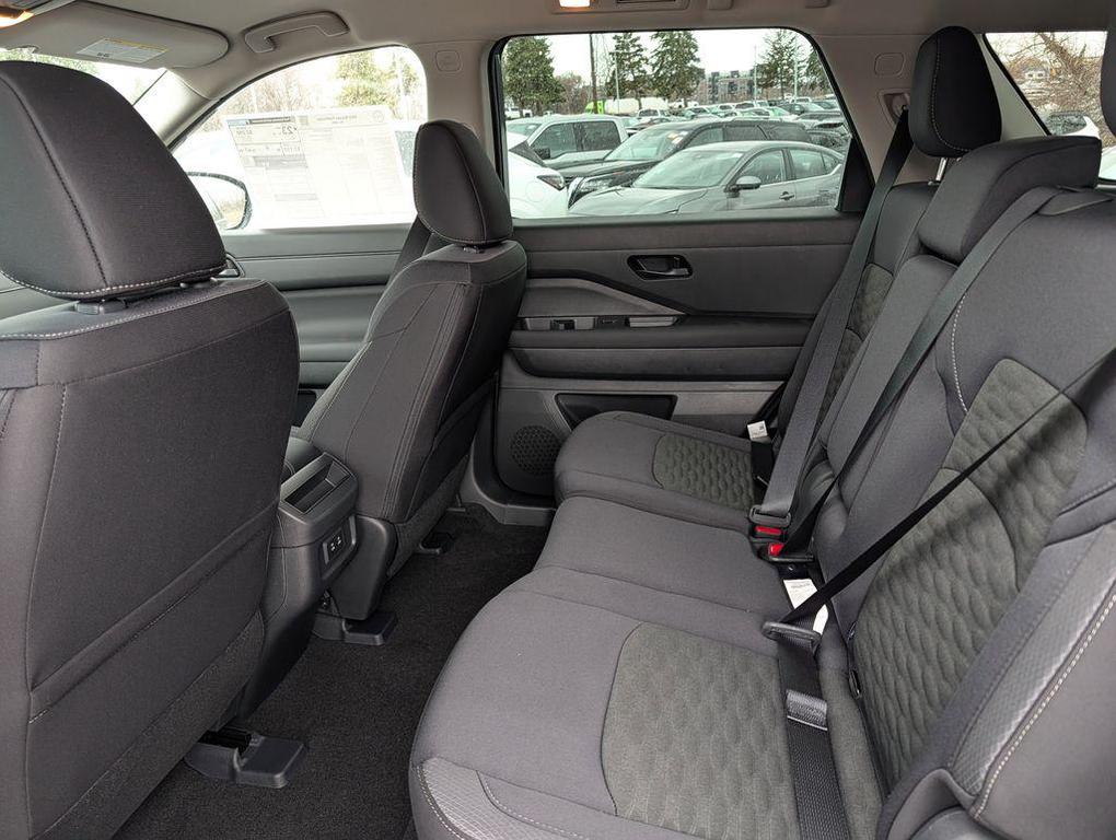 new 2026 Nissan Pathfinder car, priced at $38,005