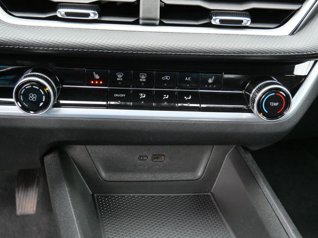 used 2026 Chevrolet Equinox car, priced at $28,999