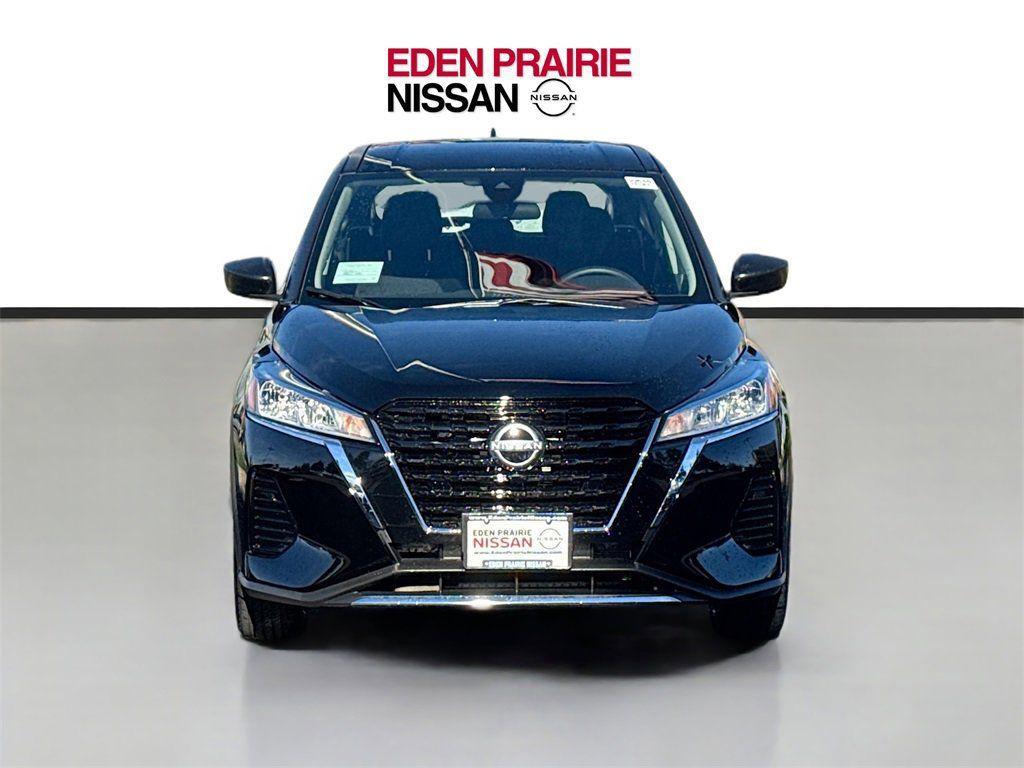 new 2025 Nissan Kicks car, priced at $21,490