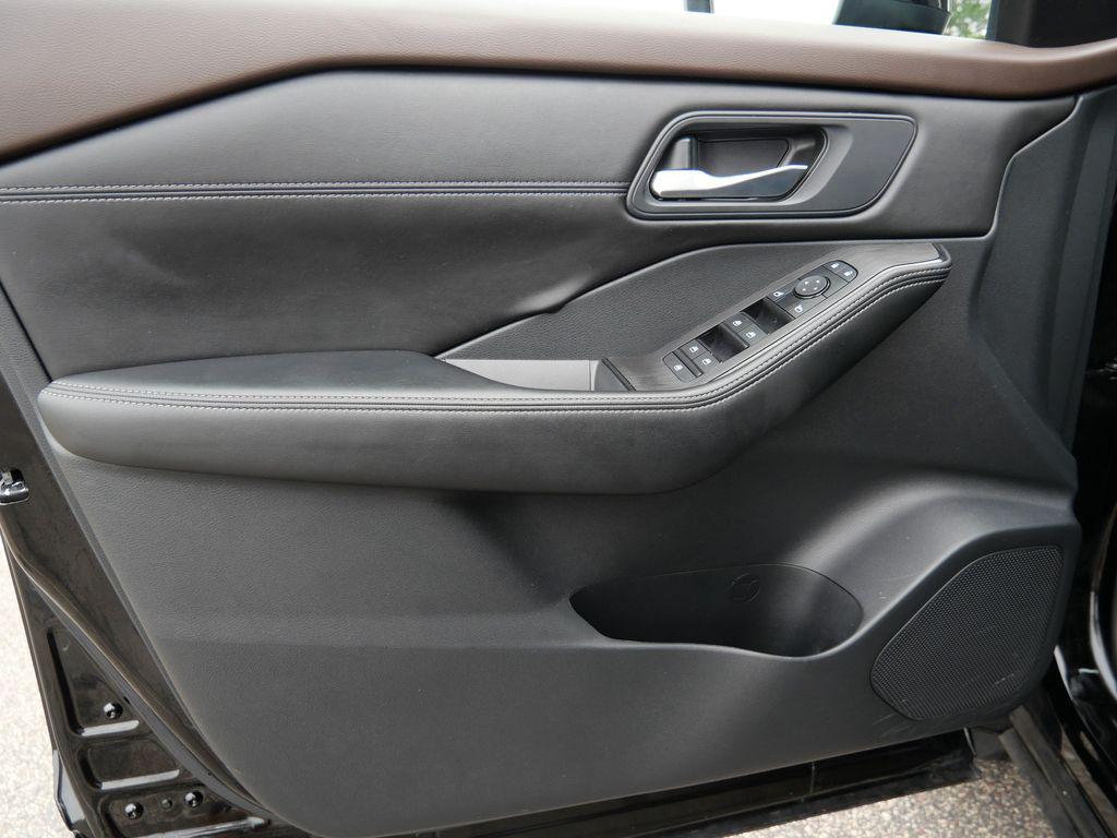 used 2023 Nissan Rogue car, priced at $25,147