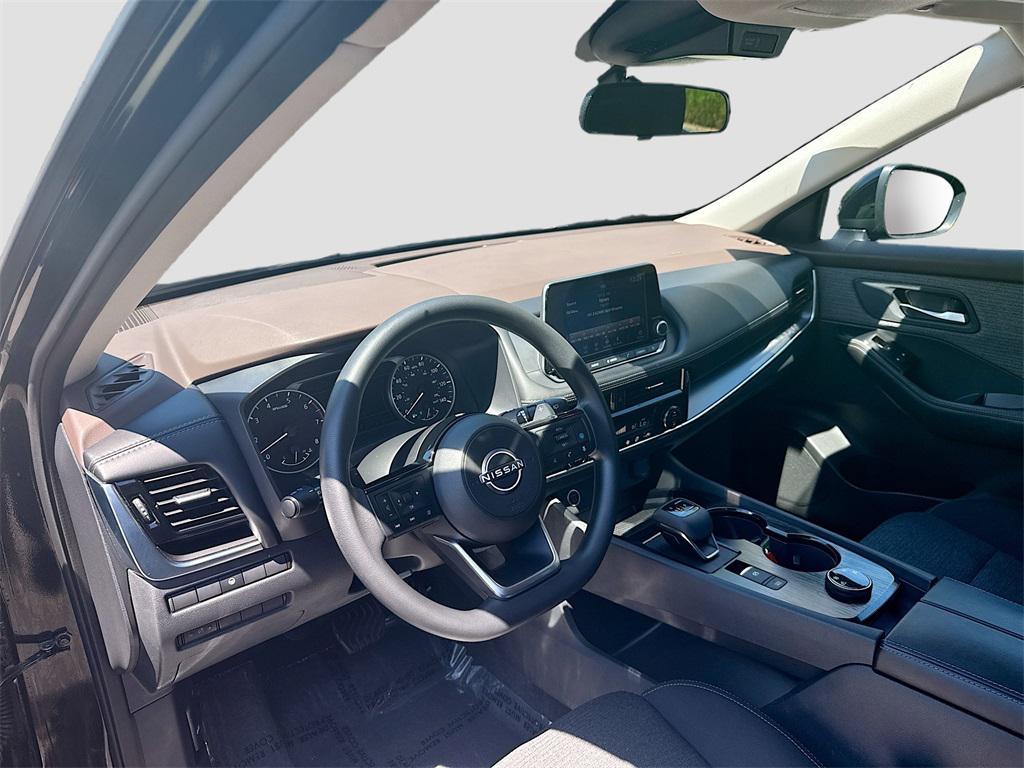2023 Super Black Nissan Rogue