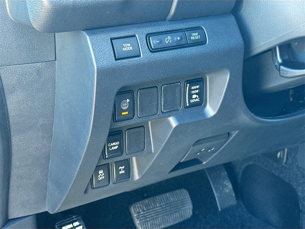 new 2026 Nissan Frontier car, priced at $42,441