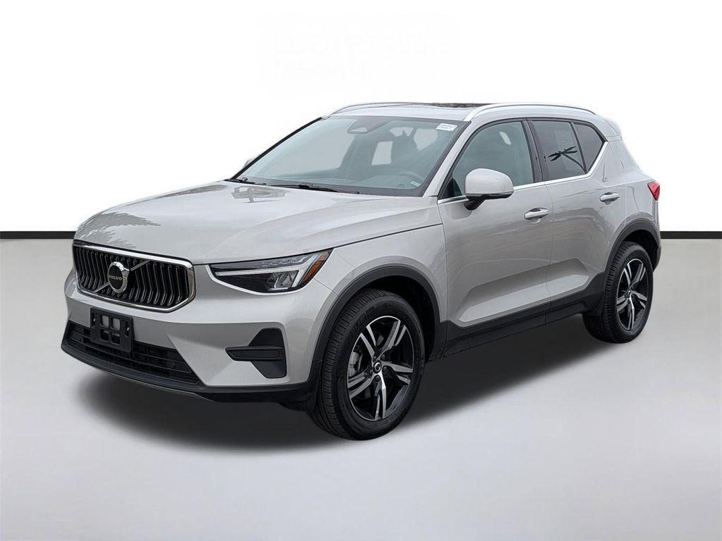 used 2025 Volvo XC40 car, priced at $29,980