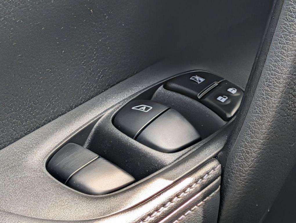 used 2022 Nissan Rogue Sport car, priced at $25,848