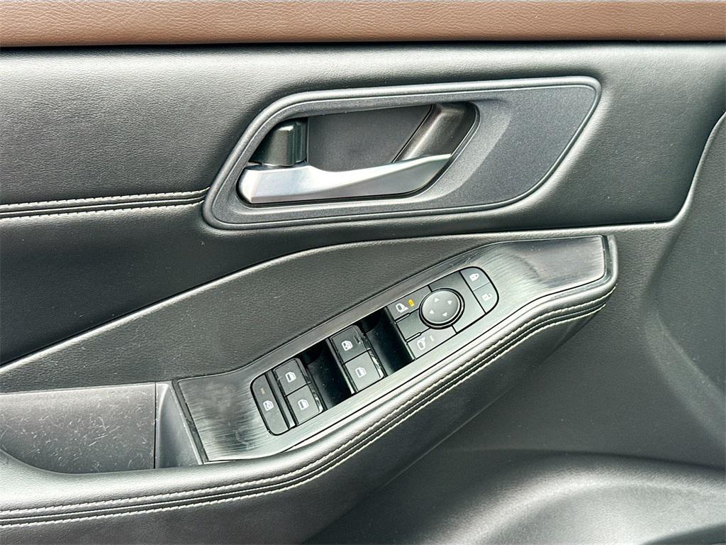 used 2023 Nissan Rogue car, priced at $19,997