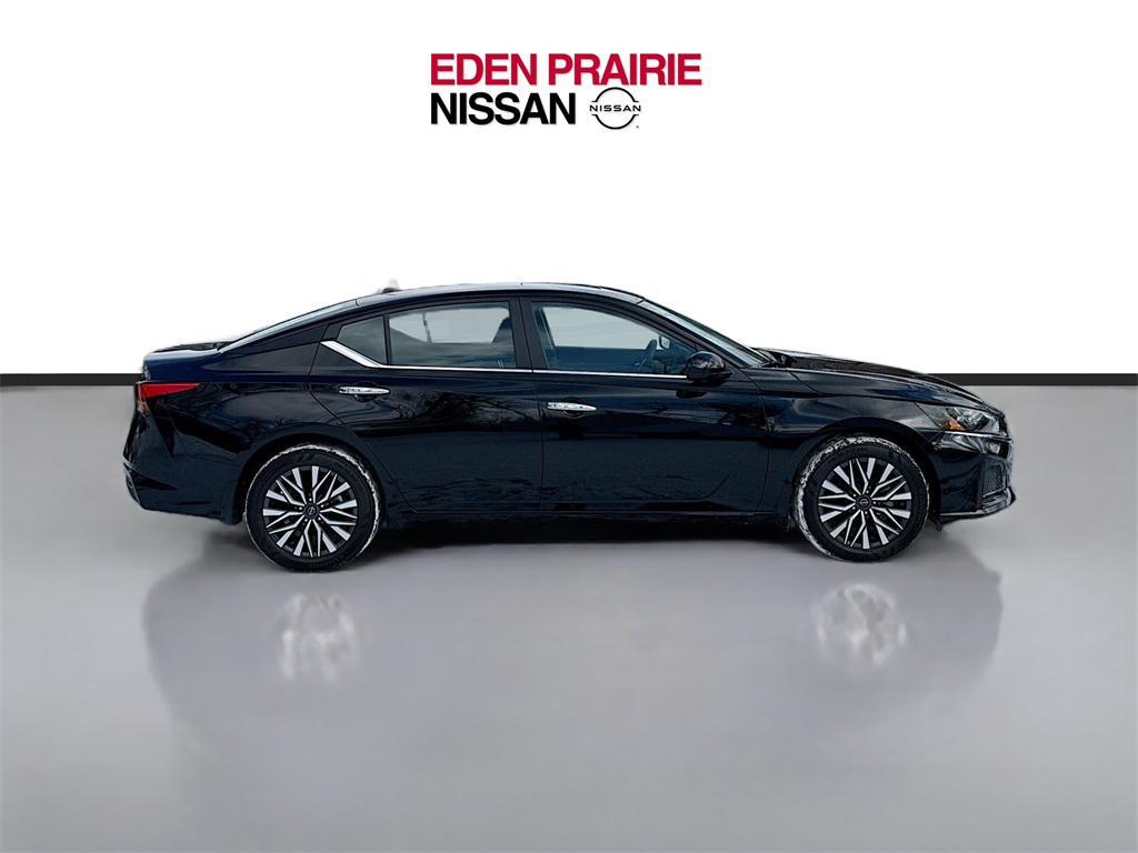 new 2025 Nissan Altima car, priced at $31,252