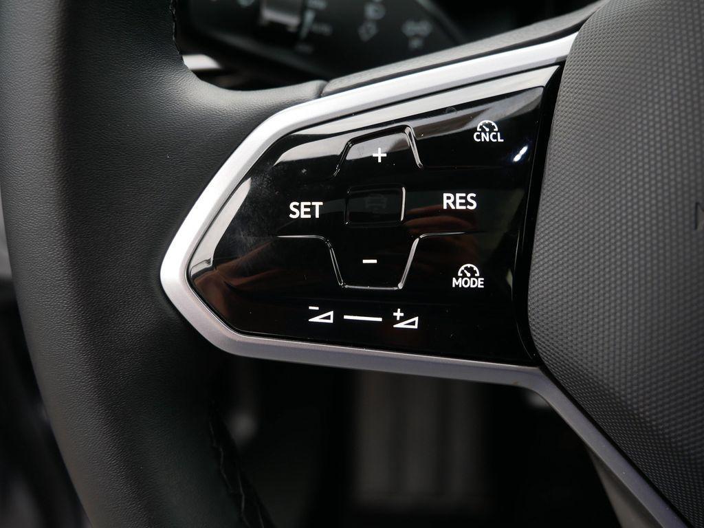 used 2024 Volkswagen ID.4 car, priced at $26,497