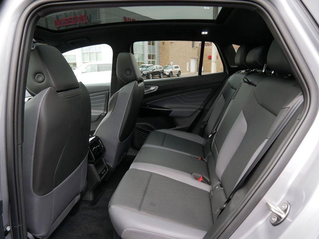 used 2024 Volkswagen ID.4 car, priced at $26,497