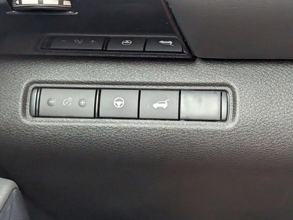 new 2026 Nissan Pathfinder car, priced at $38,682