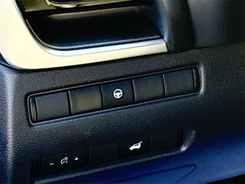 used 2022 Nissan Rogue car, priced at $22,499