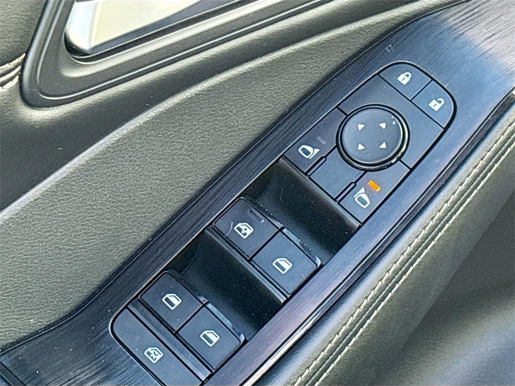 used 2022 Nissan Rogue car, priced at $22,499