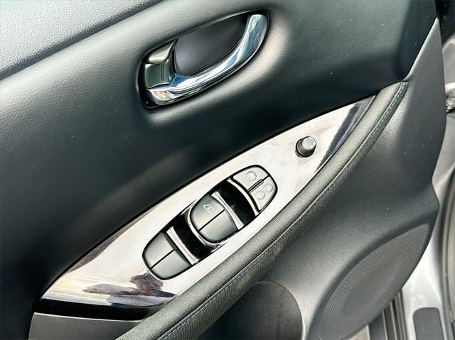 used 2022 Nissan Leaf car, priced at $17,143