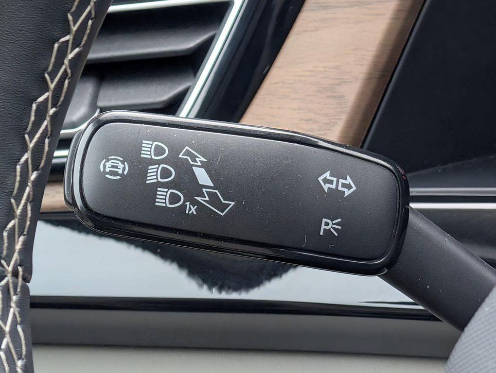 used 2025 Volkswagen Atlas car, priced at $34,992