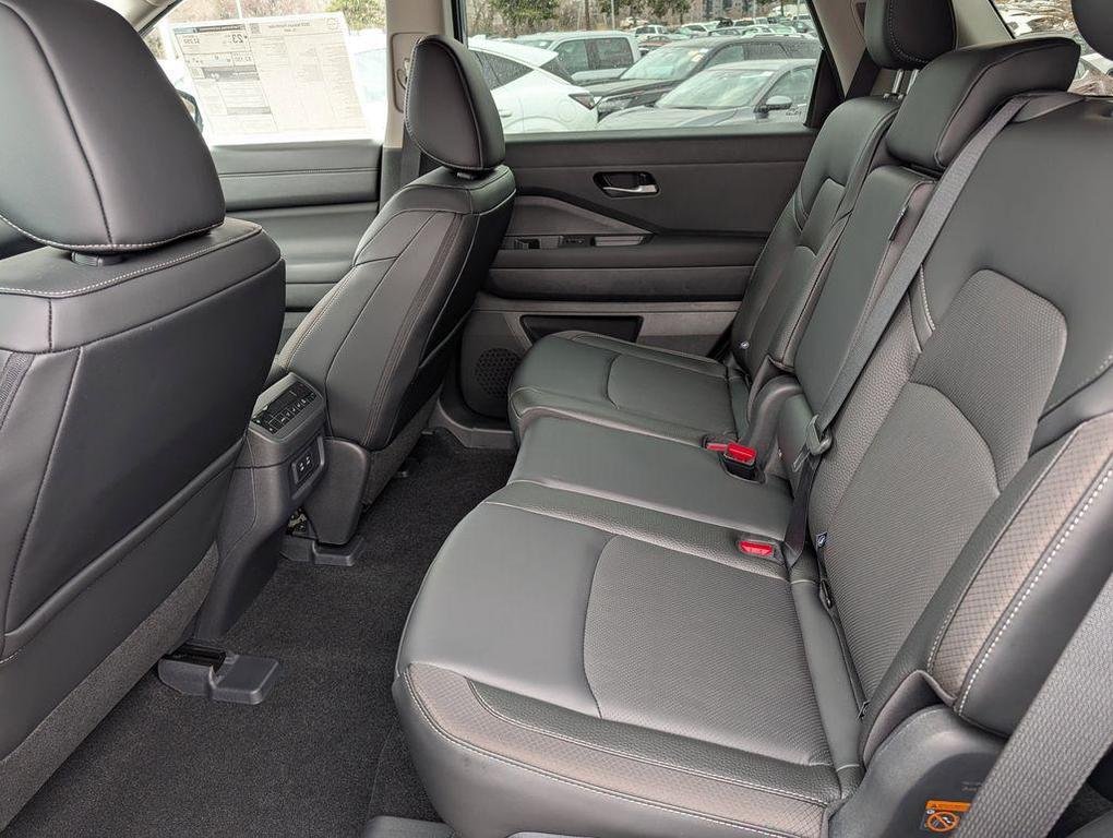 new 2026 Nissan Pathfinder car, priced at $41,450