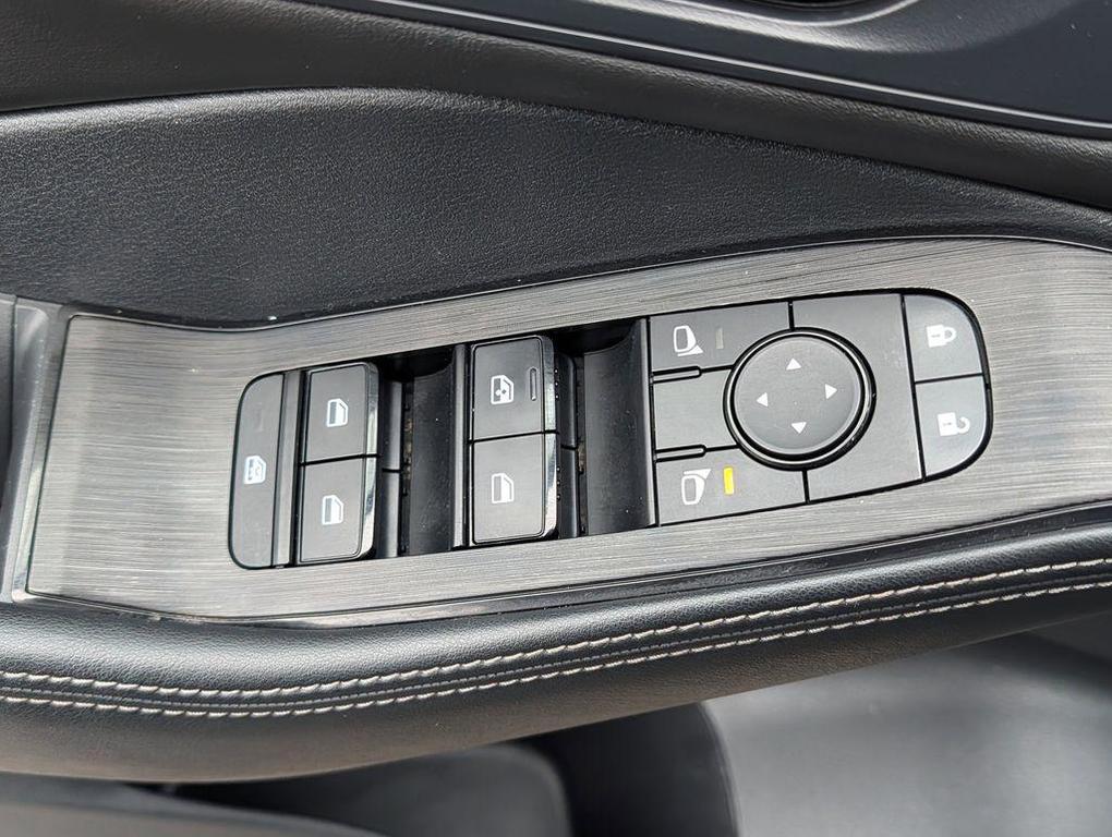 used 2022 Nissan Rogue car, priced at $17,997