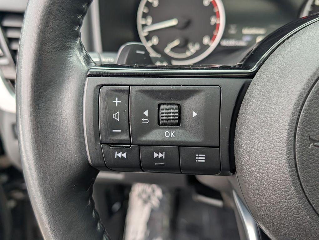 used 2022 Nissan Rogue car, priced at $17,997