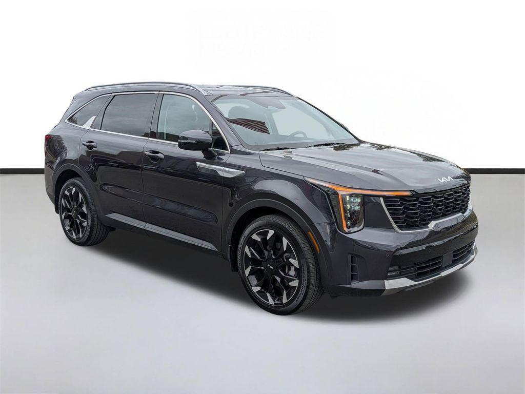 used 2025 Kia Sorento car, priced at $32,295