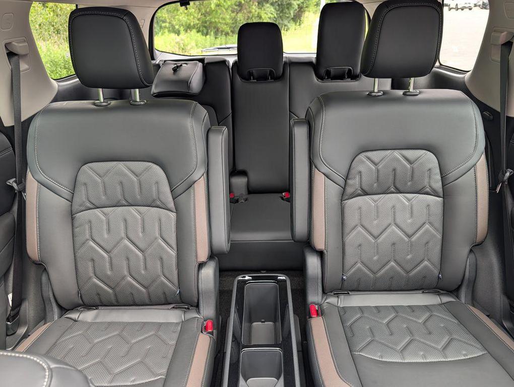 new 2026 Nissan Pathfinder car, priced at $48,289
