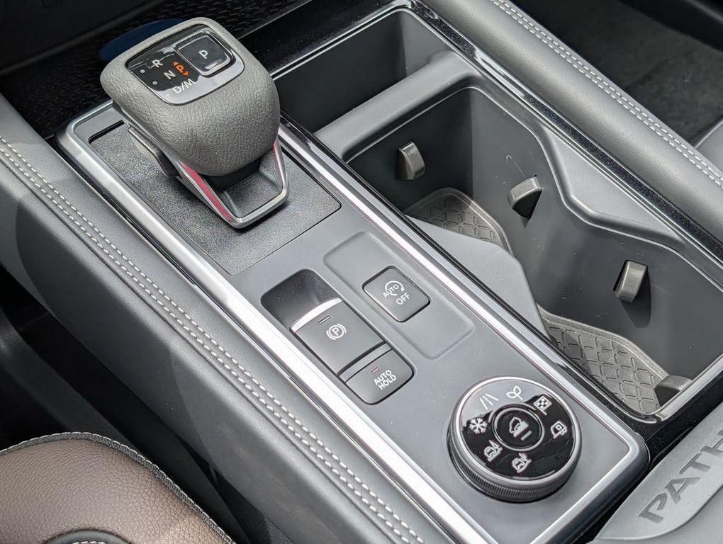 new 2026 Nissan Pathfinder car, priced at $48,289