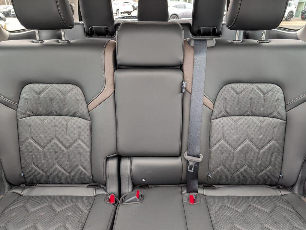 new 2026 Nissan Pathfinder car, priced at $48,188