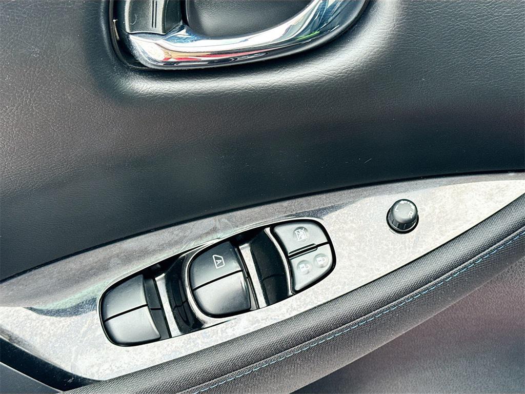 used 2020 Nissan Leaf car, priced at $11,793