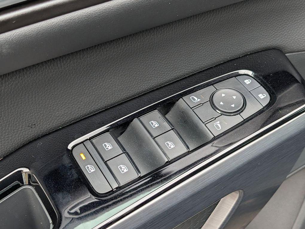 new 2026 Nissan Pathfinder car, priced at $40,228