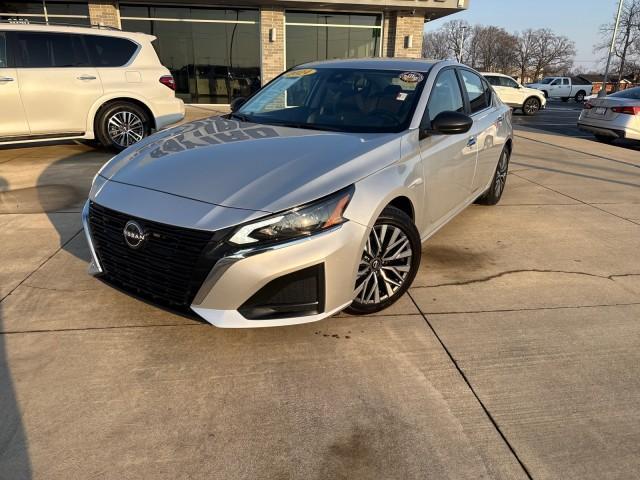 used 2024 Nissan Altima car