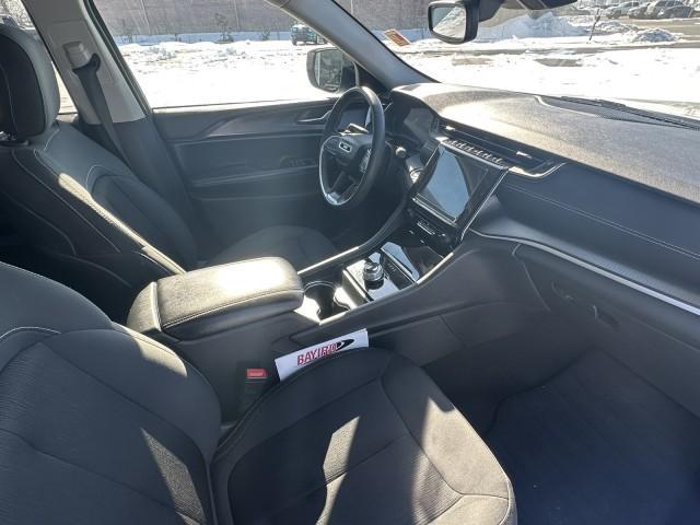 used 2024 Jeep Grand Cherokee car, priced at $25,997