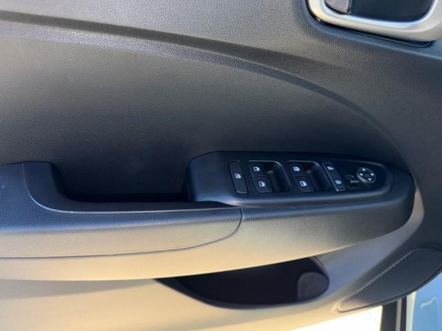 used 2025 Hyundai Venue car, priced at $23,552