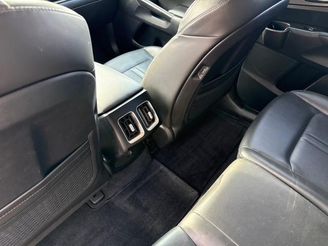 used 2024 Kia Sorento car, priced at $28,997