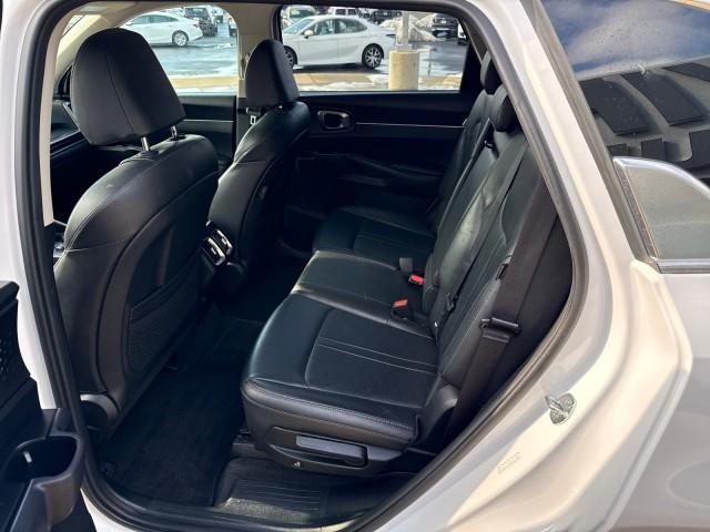 used 2024 Kia Sorento car, priced at $28,997