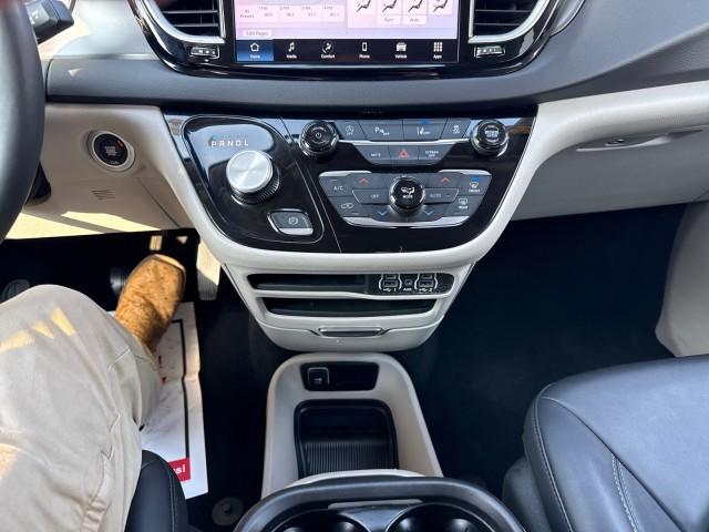 used 2024 Chrysler Pacifica car, priced at $29,997