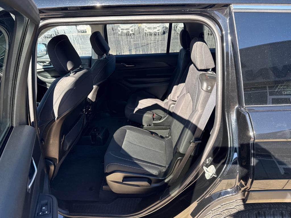 used 2023 Jeep Grand Cherokee L car