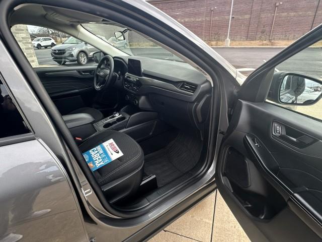 used 2025 Ford Escape car, priced at $24,997