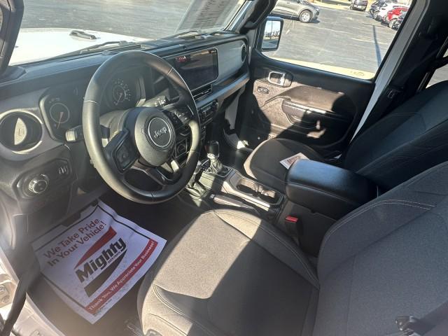 used 2025 Jeep Gladiator car, priced at $39,508