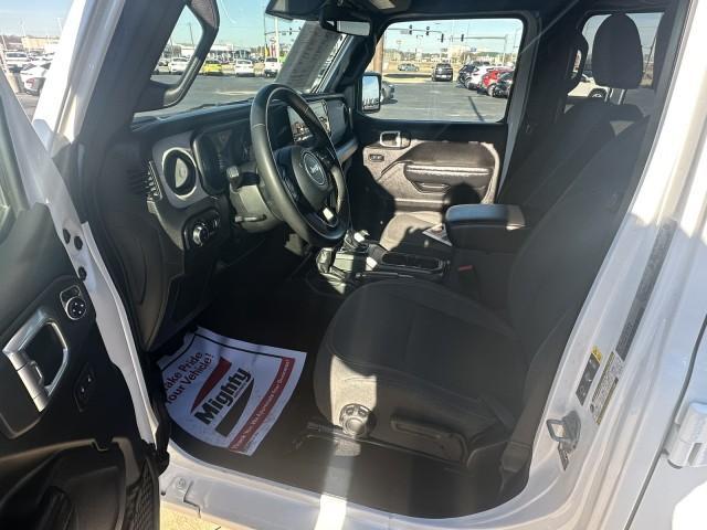 used 2025 Jeep Gladiator car, priced at $39,508